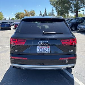 AUDI Q7 3.0T PREMIUM - 7