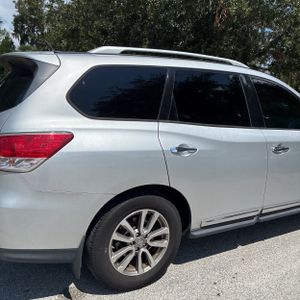 2015 Nissan PATHFINDER SL 照片 9