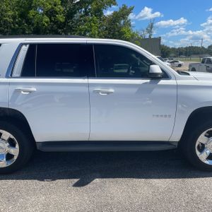2015 Chevrolet TAHOE LT thumbnail 11