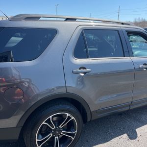 FORD EXPLORER SPORT - 9