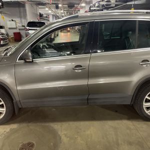 VOLKSWAGEN TIGUAN S 4MOTION - 4