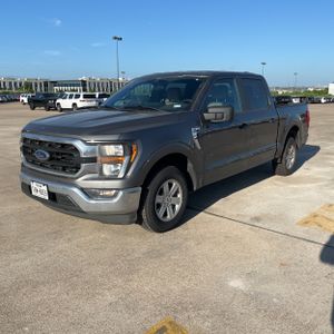 2023 FORD F-150 XLT photo 1