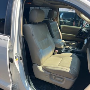 صورة مصغرة 33 لـ 2016 Toyota SEQUOIA PLATINUM
