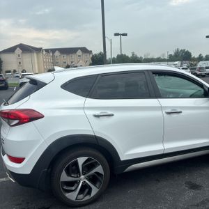 2017 Hyundai TUCSON LIMITED — фото 9
