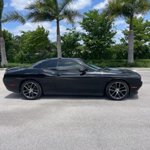 DODGE CHALLENGER SXT - 10