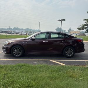 2020 KIA OPTIMA LX 照片 3