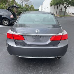 HONDA ACCORD LX - 7