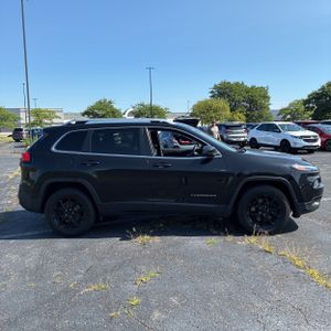 صورة 10 لـ 2015 JEEP CHEROKEE LATITUDE