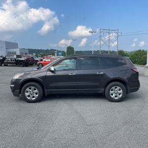 صورة 3 لـ 2014 Chevrolet TRAVERSE LS