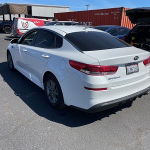 KIA OPTIMA LX - 5