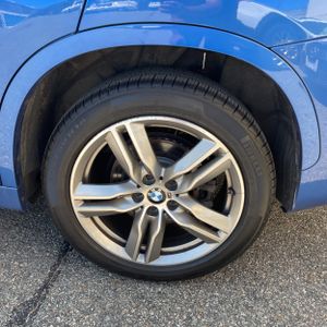 2017 BMW X1 XDRIVE28I — миниатюра 18