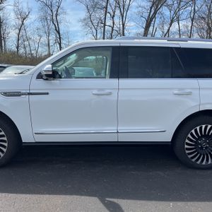 LINCOLN NAVIGATOR BLACK LABEL - 4