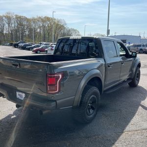FORD F-150 RAPTOR - 8