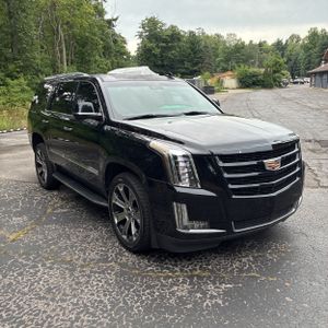 2018 Cadillac ESCALADE LUXURY thumbnail 12