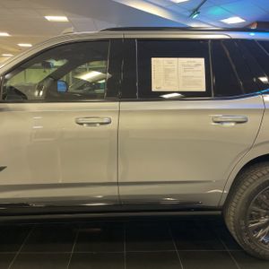 CADILLAC ESCALADE-V BASE - 4