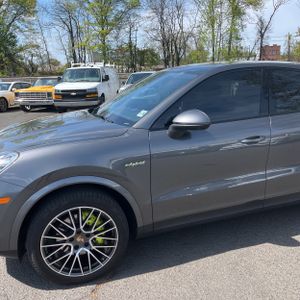 PORSCHE CAYENNE - 2