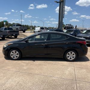 2016 Hyundai ELANTRA SE — фото 3