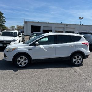 FORD ESCAPE SE - 3