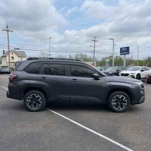 SUBARU FORESTER PREMIUM - 10