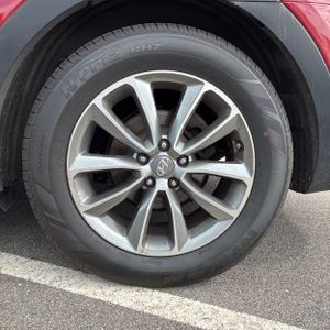 صورة 18 لـ 2017 Hyundai SANTA FE SE