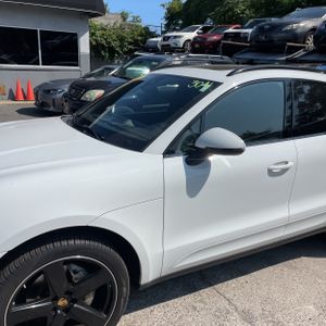 صورة 2 لـ 2018 Porsche MACAN S