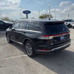 LINCOLN AVIATOR LIVERY - 5