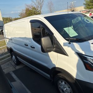 FORD TRANSIT 150 - 10