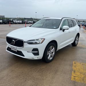 2022 Volvo XC60 B5 MOMENTUM 照片 1