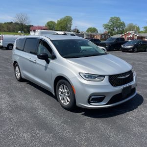 CHRYSLER PACIFICA TOURING L - 10