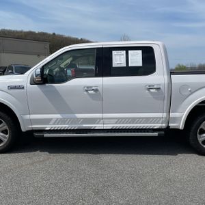FORD F-150 LARIAT - 4