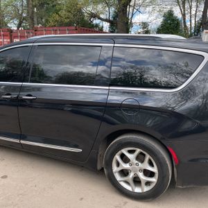 CHRYSLER PACIFICA LIMITED - 6