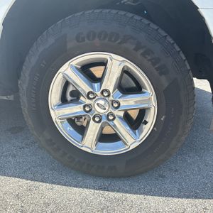 صورة مصغرة 20 لـ 2025 FORD F-150 XLT