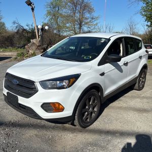 FORD ESCAPE S - 1