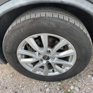 2019 Nissan ROGUE SV — миниатюра 15
