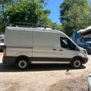 FORD TRANSIT 150 - 10