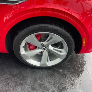 صورة مصغرة 20 لـ 2021 Bentley BENTAYGA V8