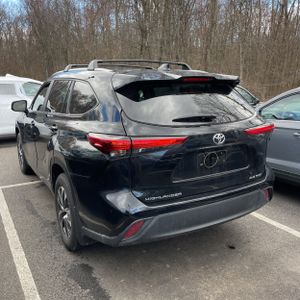 Toyota Highlander XLE - 5