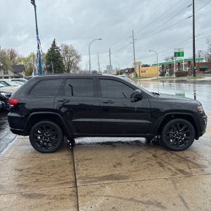 JEEP GRAND CHEROKEE ALTITUDE - 10