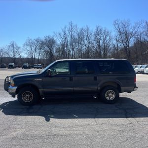 FORD EXCURSION XLT - 3