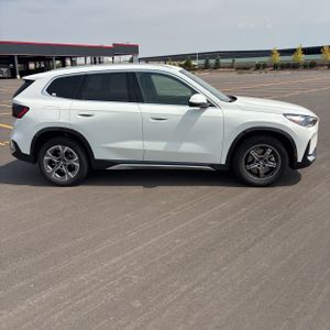 2025 BMW X1 XDRIVE28I — фото 10