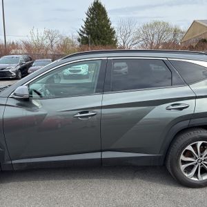 HYUNDAI TUCSON LIMITED - 4