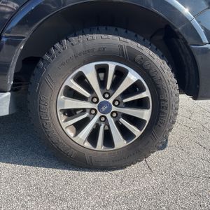 صورة مصغرة 18 لـ 2015 FORD EXPEDITION XLT