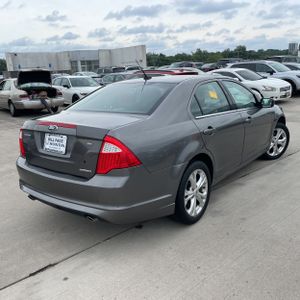 FORD FUSION SE - 8