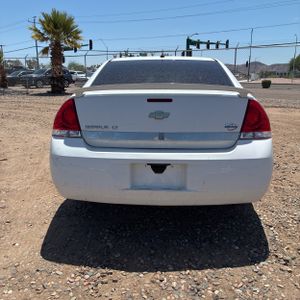 2010 Chevrolet IMPALA LT photo 7