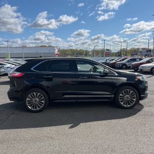 FORD EDGE TITANIUM - 10