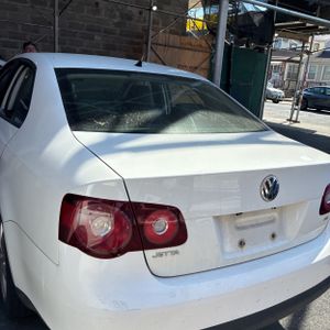 VOLKSWAGEN JETTA SE - 6