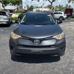 2016 Toyota RAV4 LE — фото 14