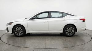 صورة 4 لـ 2025 Nissan ALTIMA SV