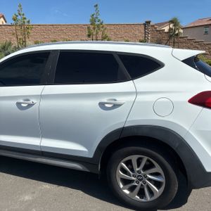 HYUNDAI TUCSON SE - 6