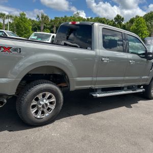 FORD F-350 SUPER DUTY LARIAT - 9